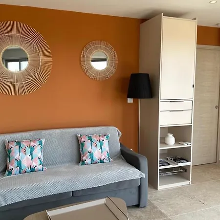 35m2 Sea View With Terrace By Walk